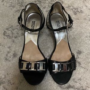 Michael Kors womens shoes Size 7 1/2